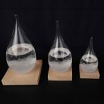Oggetti Scientifici | Shop e Decorazioni Scientifiche - Acquario di vetro con acqua e bolle, perfetto come decorazione scientifica per ambienti educativi o di design.