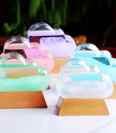 Set di vasi di sapone a forma di nuvola in vari colori pastello, ideali come decorazioni scientifiche e oggetti da collezione. Perfetti per ambienti moderni e creativi.