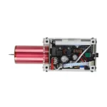 Motore elettrico scientifico compatto con componenti elettronici visibili, utilizzato per esperimenti e decorazioni scientifiche.