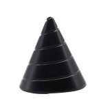 Piramide di misurazione in plastica nera, strumento scientifico per esperimenti e misurazioni precise, ideale per ambienti educativi e laboratori.