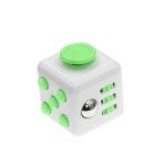 Tasto di gioco a forma di dado con pulsanti verdi, perfetto come decorazione scientifica o oggetto da collezione. Design colorato e originale, ideale per appassionati di scienza e giochi.