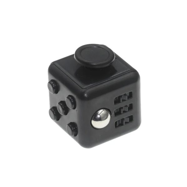 Cubo di Rubik con pulsanti e luci LED, oggetto decorativo e scientifico, ideale per appassionati di enigmistica e tecnologia, perfetto come decorazione originale.