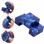 Cubo magnetico a forma di galassia con design stellare, perfetto come decorazione scientifica e gioco educativo, realizzato con materiali di alta qualità.