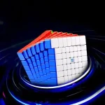 Cubo di Rubik moderno con design innovativo, illuminato e colorato, perfetto come decorazione scientifica e oggetto da collezione per appassionati di tecnologia e scienza.