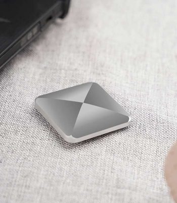 Bilancia di precisione compatta e portatile, ideale per misurazioni accurate di oggetti scientifici e hobby, con design elegante e funzionale.