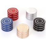 Set di pietre di equilibrio colorate in metallo, ideali per decorazioni scientifiche e giochi di equilibrio, disponibili in vari colori come rosso, bianco, blu, nero e oro.