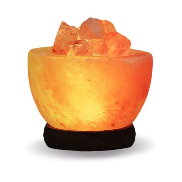 Lampada di sale rosa dell'Himalaya a forma di ciotola con sale cristallizzato, ideale come decorazione e fonte di benessere per ambienti domestici e uffici.