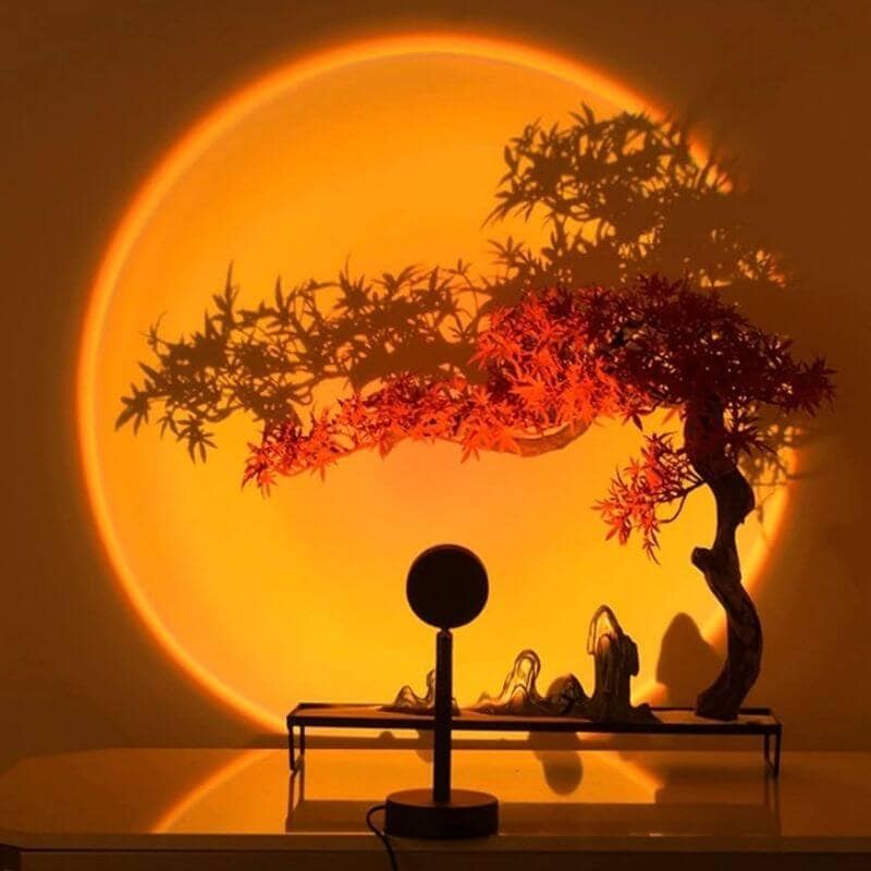 Vaso decorativo con albero bonsai stilizzato e luce calda, ideale come decorazione scientifica e artistica per ambienti domestici o da ufficio.