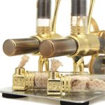 Strumenti scientifici decorativi in ottone e vetro, perfetti come oggetti da collezione o decorazioni per ambienti a tema scientifico. Design dettagliato e materiali di alta qualità.