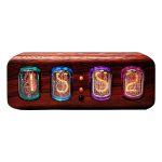 Pannello decorativo con tubi Nixie in legno, perfetto come oggetto scientifico e decorativo, con luci colorate e design vintage.
