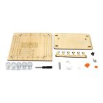 Pannello di montaggio in legno per robotica con componenti e strumenti inclusi, ideale per progetti educativi e hobby.