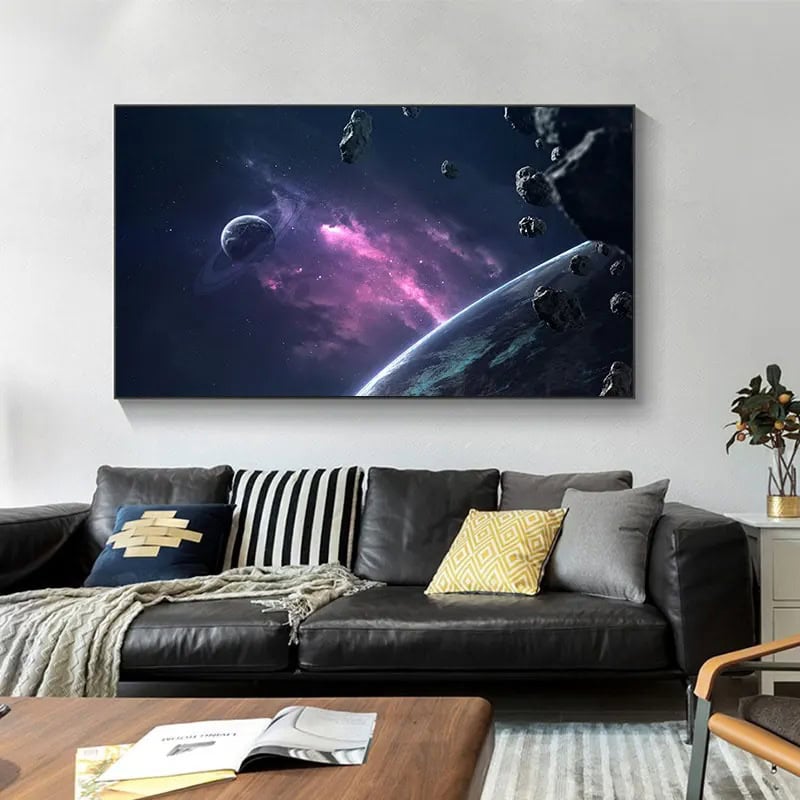 Stampe artistiche di spazio e galassie, perfette per decorare ambienti moderni con un tocco di universo. Ideale per appassionati di astronomia e design innovativo.
