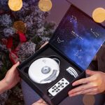 Set di proiettore stelle e musica con luci LED, ideale come decorazione e regalo, con controllo remoto e effetti luminosi rilassanti.