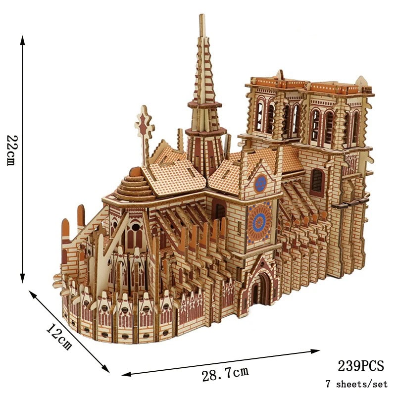 Maestosa riproduzione della Cattedrale di Notre-Dame in mattoncini di legno Modello in miniatura della Cattedrale di Notre-Dame realizzato con mattoncini di legno, dettagliata e fedele riproduzione di un famoso monumento storico.