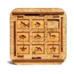 Puzzle in legno con forme di animali marini come delfino, squalo, stella marina e altro, ideale come decorazione educativa e giocattolo sostenibile.