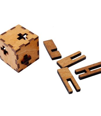 Cubo puzzle in legno con pezzi smontabili, oggetto decorativo e educativo per appassionati di scienza e giochi di logica.