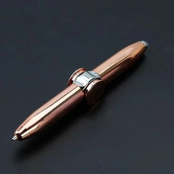 Penna a sfera in metallo rosato con dettagli argentati, elegante e moderna, perfetta come oggetto decorativo scientifico o regalo esclusivo.