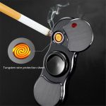 Dispositivo elettronico con pulsante di accensione, protezione in tungsteno e sigaretta accesa, ideale per decorazioni scientifiche e oggetti da collezione.