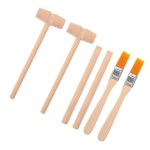 Set di martelli di legno di diverse dimensioni, ideali per esperimenti scientifici, modellismo e decorazioni. Realizzati in legno naturale, leggeri e resistenti.