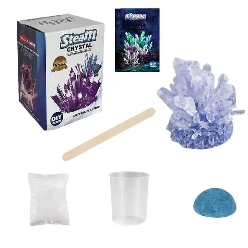 Cristallo di sale da cucina per decorazioni e esperimenti scientifici.