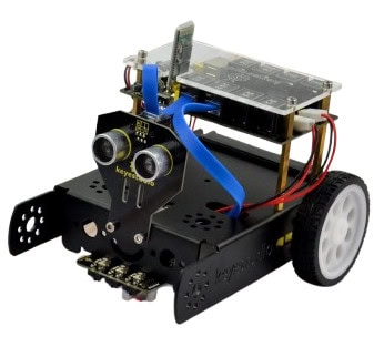 Robot educativo con sensori e scheda elettronica per progetti STEM.