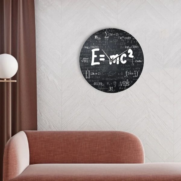 Orologio da parete con design scientifico, formule matematiche e fisiche, ideale per ambienti educativi o di studio.