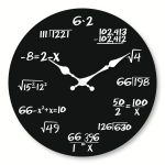 Orologio decorativo con sfondo nero e numeri formati da formule matematiche e simboli scientifici bianchi, ideale per appassionati di scienza e matematica.