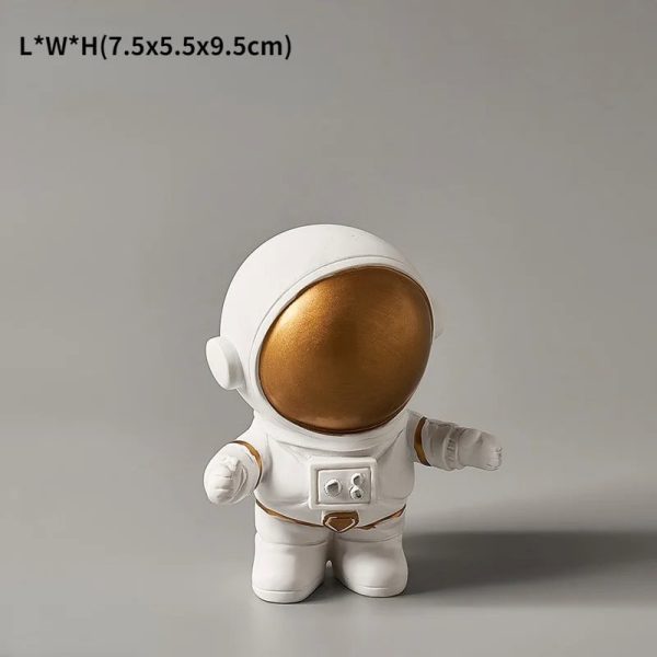 Miniatura di astronauta decorativo in stile scientifico, perfetta come oggetto da collezione o decorazione per ambienti a tema spaziale.