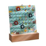 Calendario perpetuo con animali e mesi dell'anno, decorazione educativa e giocattolo per bambini.