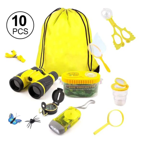 Set di strumenti scientifici gialli per bambini con binocolo, lente d'ingrandimento, pinzette, contenitore per insetti, torcia, bussola, e accessori vari.
