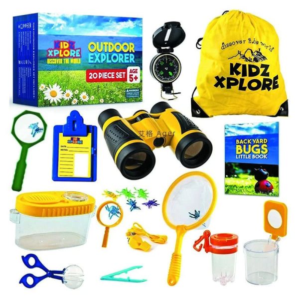 Set di esplorazione all'aperto per bambini con binocolo, lente d'ingrandimento, zaino, orologio, pinzette, e altri strumenti per scoprire la natura.