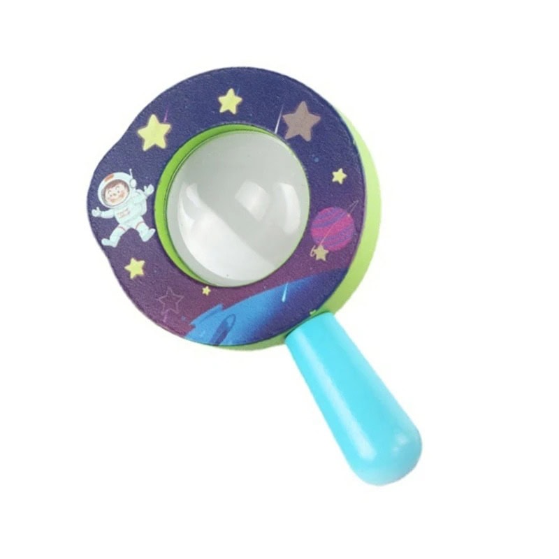 Lente di ingrandimento per bambini con tema spaziale, decorata con stelle e astronauta, ideale per attività educative e giochi scientifici.