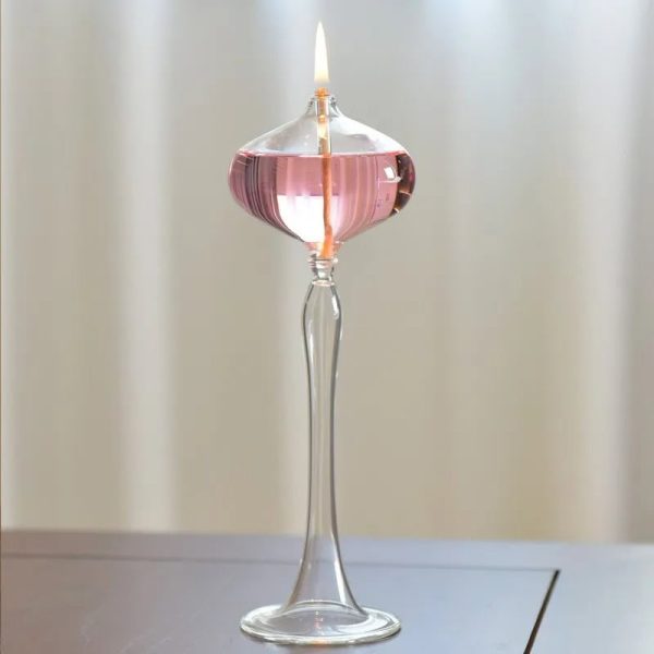 Vaso di cristallo con candela a forma di fiore, decorazione scientifica elegante e originale.