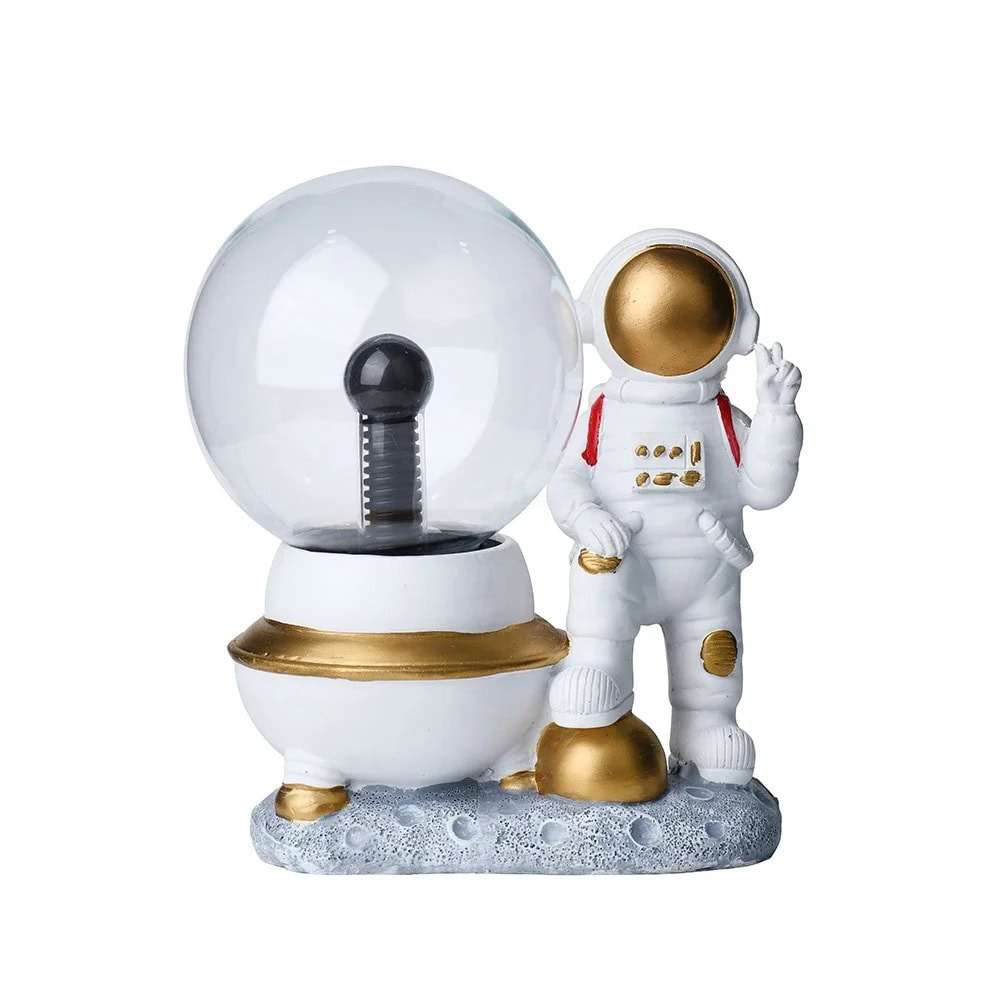 Oggetto scientifico decorativo astronauta e sfera di cristallo Decorazione scientifica astronauta con sfera di cristallo, oggetto da collezione e decorazione per appassionati di scienza e spazio, design dettagliato e stile moderno.