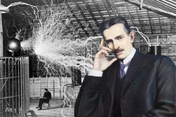 Ritratto di un uomo in abito elegante con apparecchiature scientifiche e scariche elettriche sullo sfondo, stile vintage, atmosfera storica e scientifica.