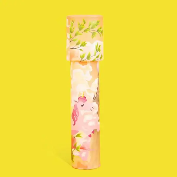Colonna decorativa con motivi floreali e unicorni in stile artistico, ideale per decorazioni scientifiche e oggetti di design.