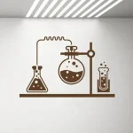 Simulazione di un esperimento scientifico con beute e tubo collegato, rappresentando un setup di laboratorio chimico.