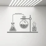 Esperimento chimico con beute e provette, decorazioni scientifiche per ambienti educativi e di laboratorio.