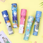 Tubetti decorativi con design di animali marini, cani, conigli e unicorni, ideali per decorazioni scientifiche e creative. Perfetti per progetti educativi e decorazioni originali.