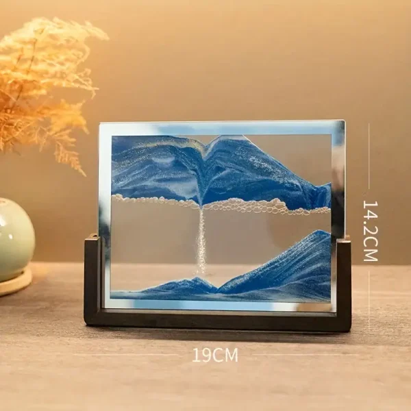 Modello di montagna di cristallo con paesaggio alpino, decorazione scientifica in vetro trasparente e blu, altezza 14,2 cm e larghezza 19 cm, perfetta come oggetto decorativo.