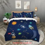 Copriletto e federe con design spaziale, astronauti, pianeti e navicelle in stile scientifico, perfetti per decorare la camera dei bambini o appassionati di astronomia.