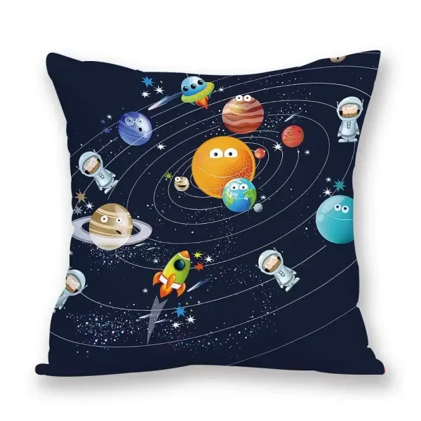 Cuscino decorativo con pianeti e astronauti in stile cartone animato, perfetto per ambienti educativi o per gli appassionati di astronomia e scienza.