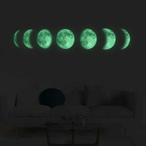 Decorazione luminosa con sequenza di fasi lunari in verde fluorescente, ideale per ambienti scientifici o decorazioni originali.