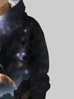 Veste con stampa galassia, stelle e pianeti, perfetta per gli appassionati di astronomia e decorazioni scientifiche. Design unico che richiama l'universo e lo spazio profondo.