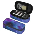 Set di penne stilografiche in astuccio con design spaziale, perfette per appassionati di scienza e astronomia, ideali come regalo originale e decorativo da scrittura.