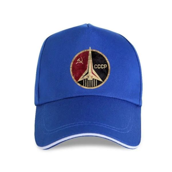 Cappellino blu con ricamo di logo sovietico e razzo spaziale, simbolo dell'era spaziale sovietica e della corsa allo spazio.