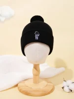 Cappellino nero con pompon e logo scientifico, ideale per appassionati di scienza e decorazioni a tema scientifico, perfetto per l'inverno o come oggetto decorativo originale.