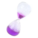 Orologio a sabbia decorativo con liquido viola e trasparente, perfetto come oggetto scientifico e decorativo.