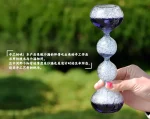 Oggetto decorativo scientifico in vetro con bolle d'aria, perfetto per decorazioni e collezioni scientifiche, realizzato a mano con cura e precisione.