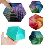 Piramidi colorate con effetto ottico 3D, decorazioni scientifiche e giochi visivi, perfette per appassionati di scienza e design, ideali come oggetti decorativi innovativi.